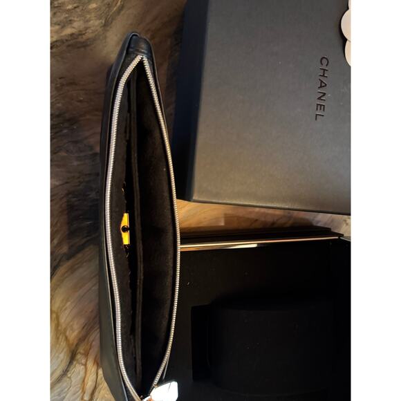 2025 Chanel Premiere Edition Original Watch - Large - Picture 10 of 14